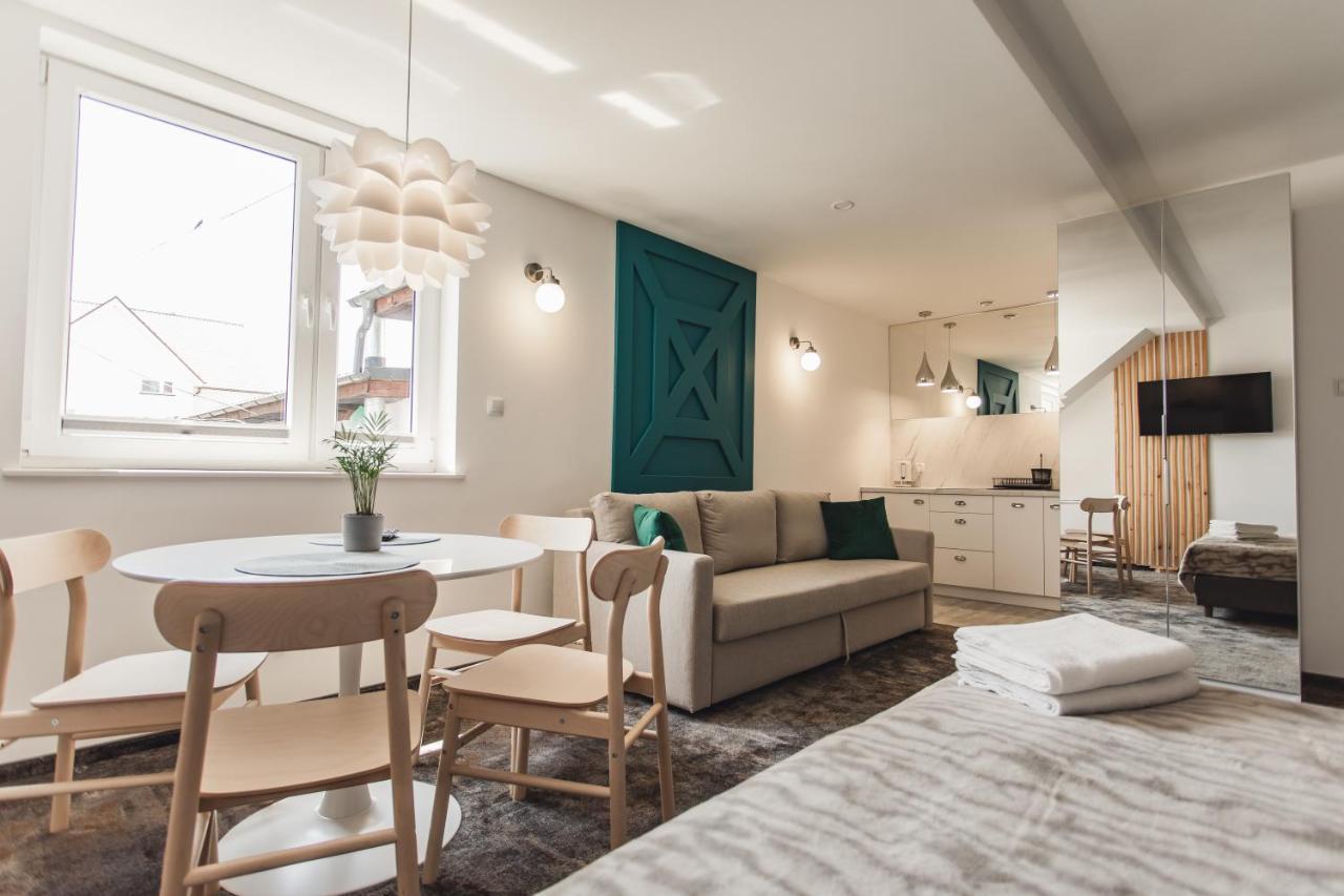 Livin Leba Hotel Kültér fotó